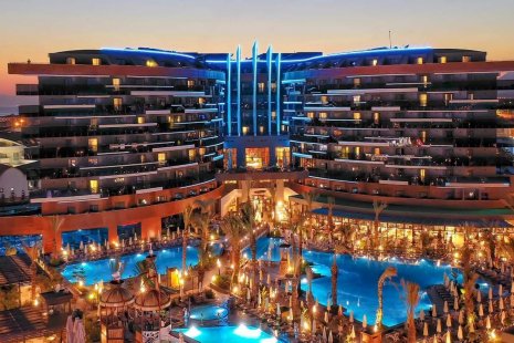 Kirman Calyptus Resort