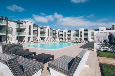 HALOS CASA RESORT