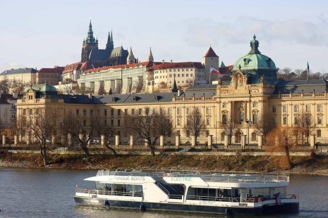 ЗЛАТНА ПРАГА - от СОФИЯ - 3 нощувки- Wizz air